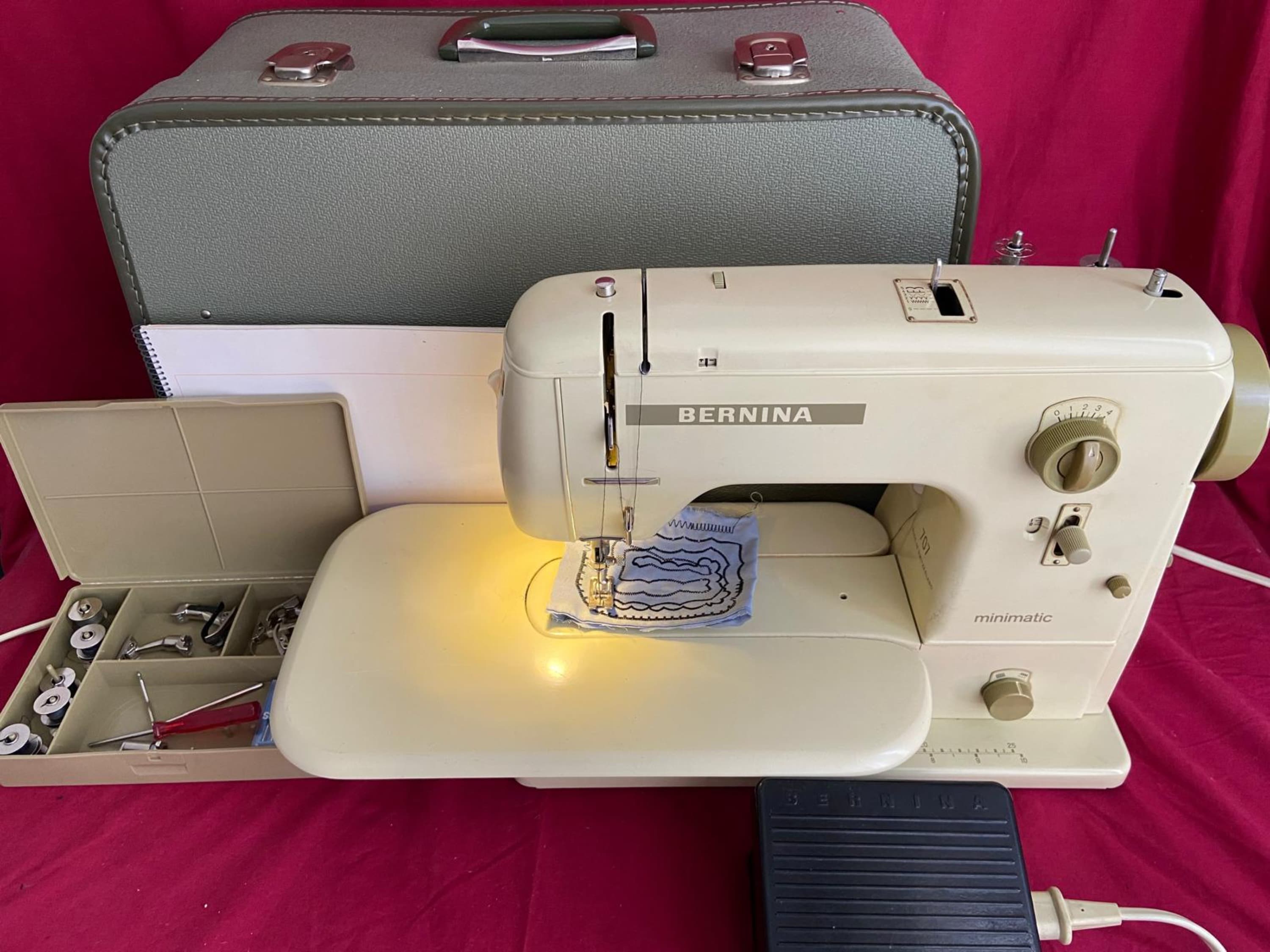 Nähmaschine Bernina minimatic 707, frisch revidiert