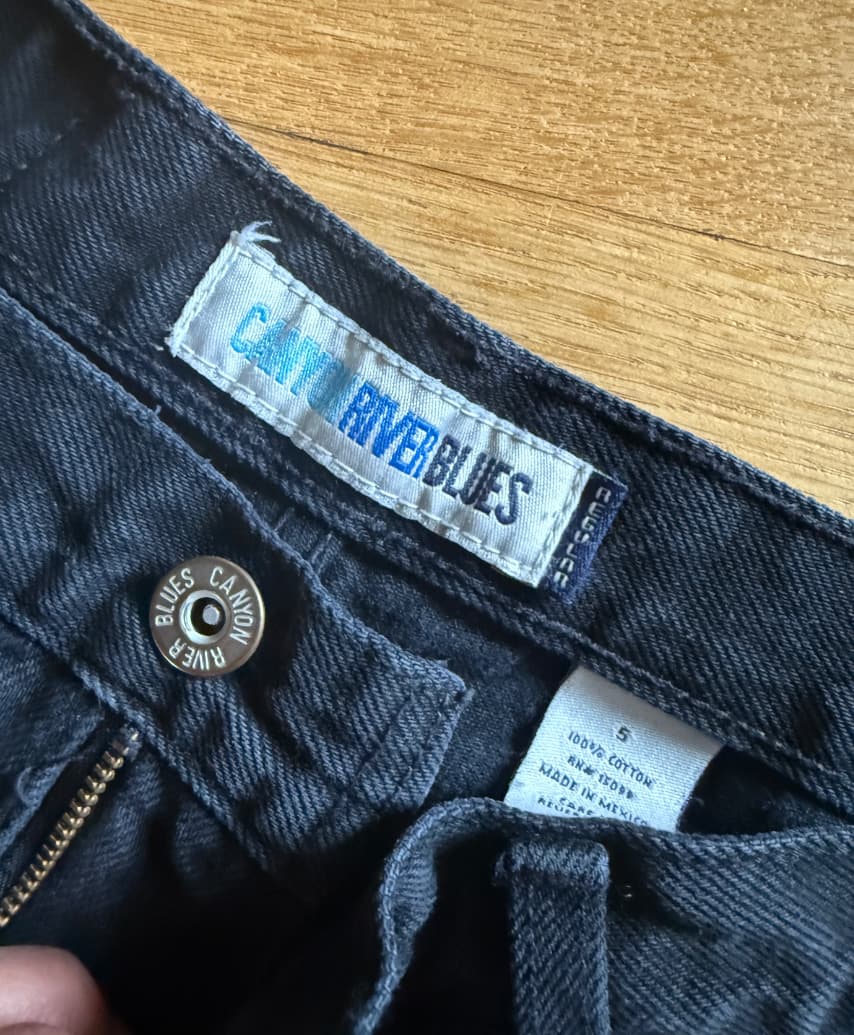 vintage jeans dark