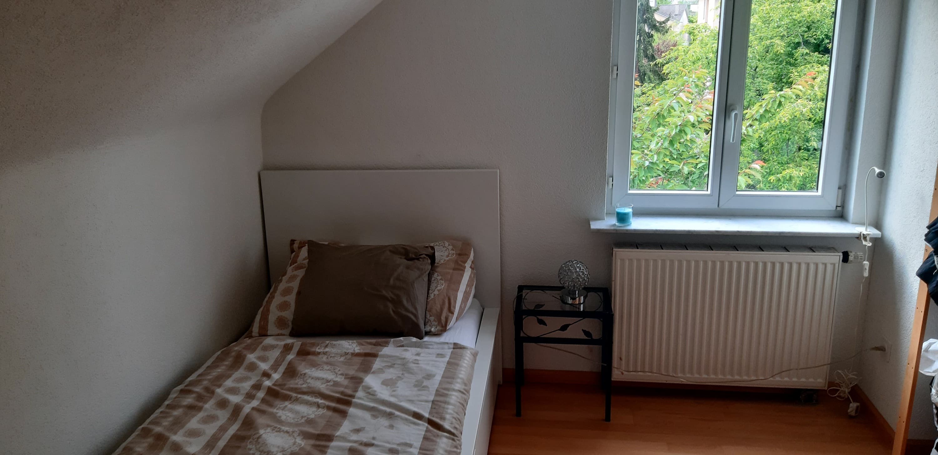 Wg Zimmer ab sofort!!600