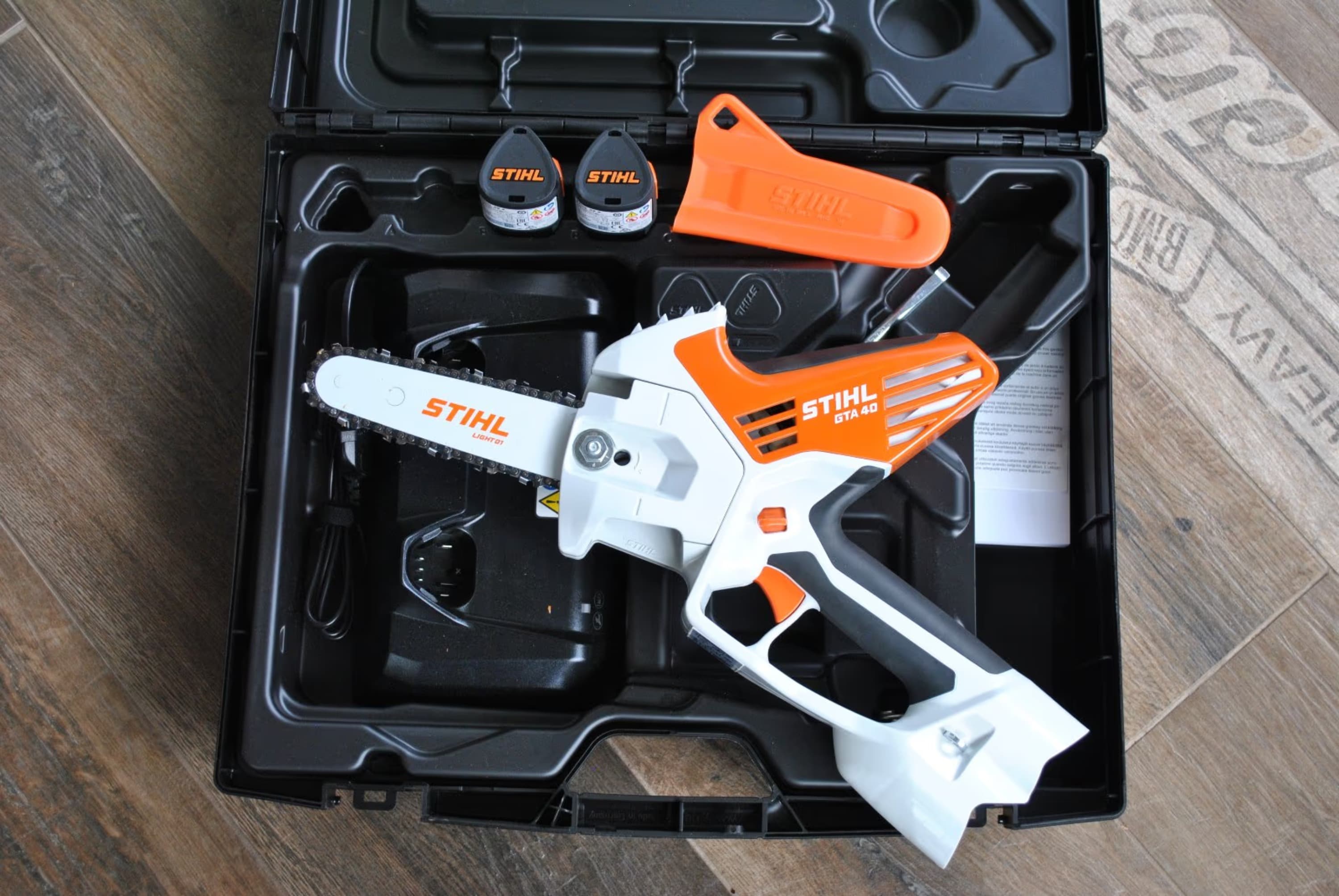 STIHL Akku Gehölzschneider GTA 40 im Set (Motorsäge)